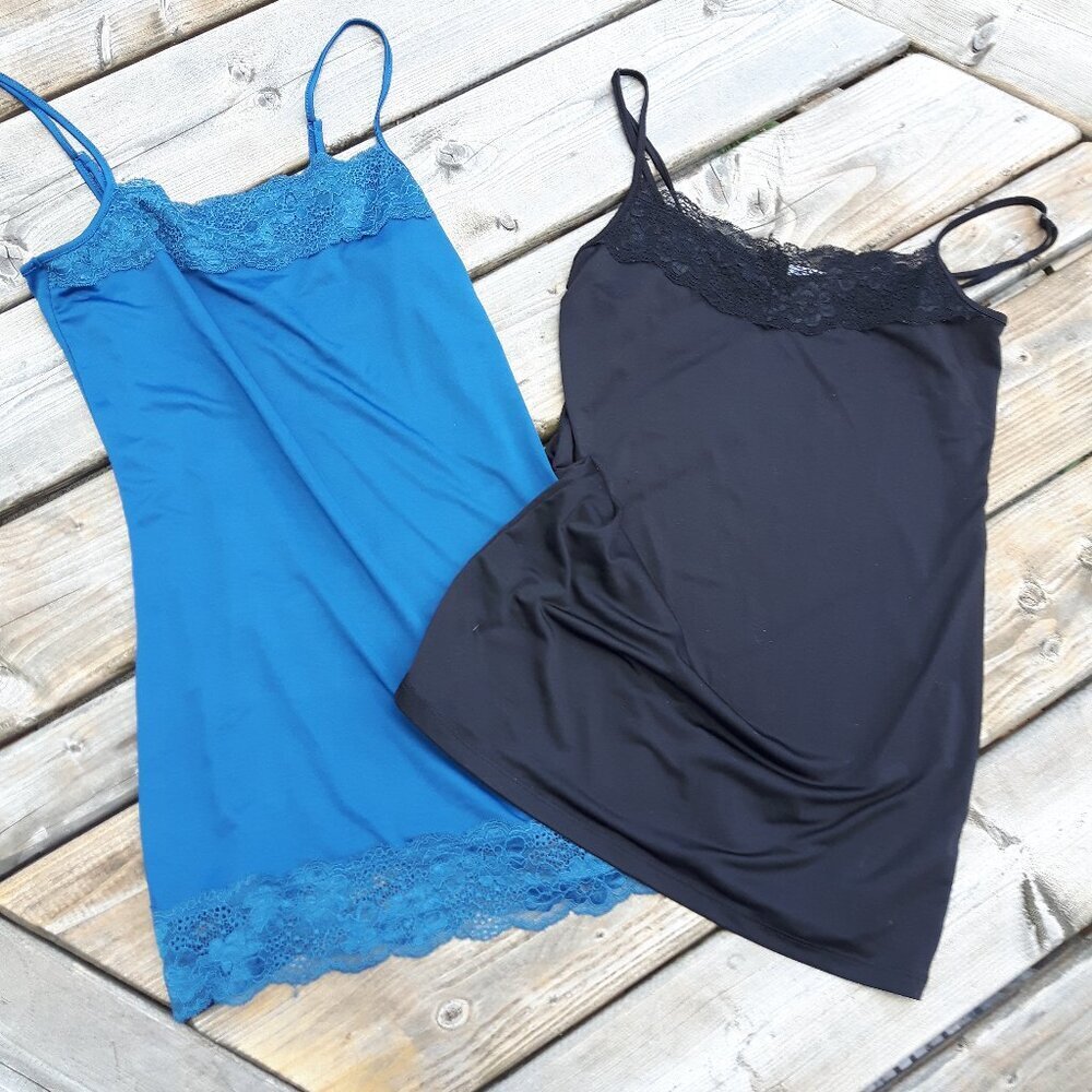 Attractive Women's Lace Cami Lot of 2 Ricki's Women's Small Spaghetti Strap LACE